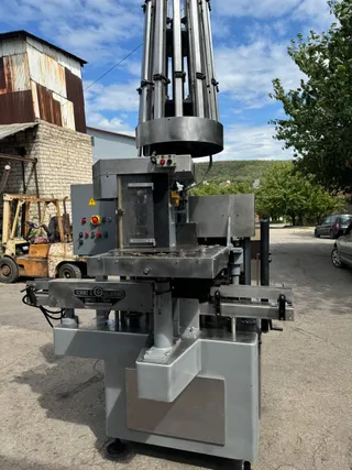 Mașină de montat botnițe Robino & Galandrino cu 4 capete, fotografia 5 din 19