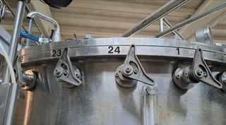 Mașină de umplere izobarică Officine AVE, fotografia 11 din 18